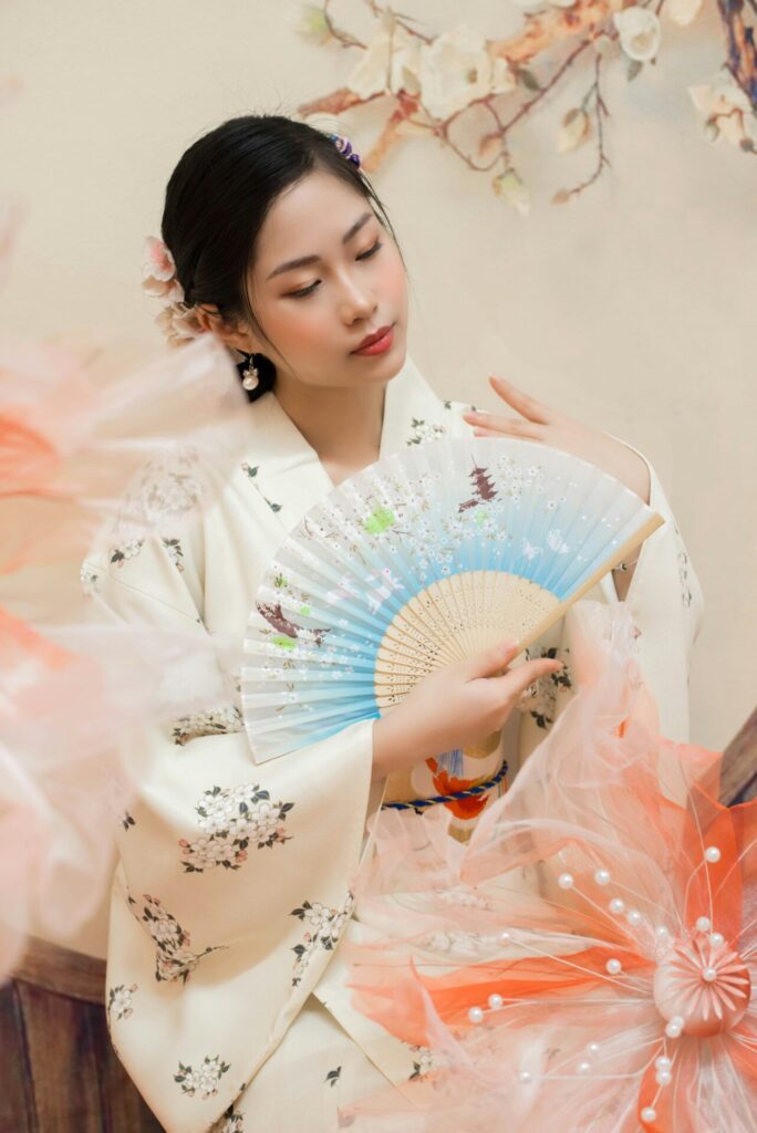 浴衣を着たキャスト